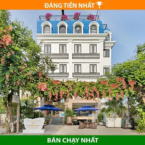 Ngoc Bich , Da Nang Vietnam